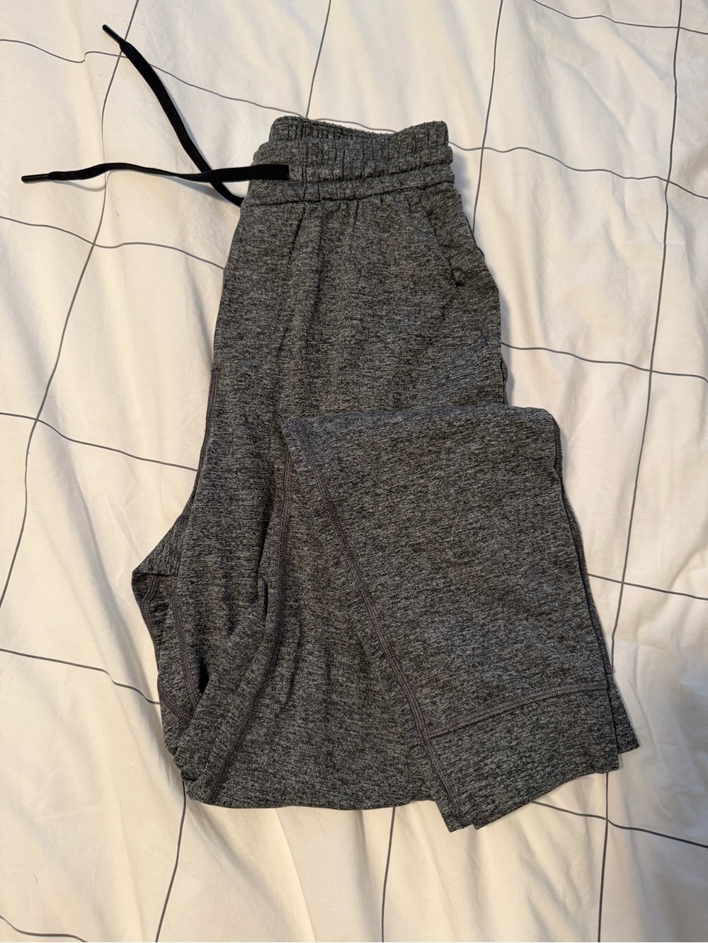 lululemon athletica Men's Dark Gray Heather Jogger Sweatpants
